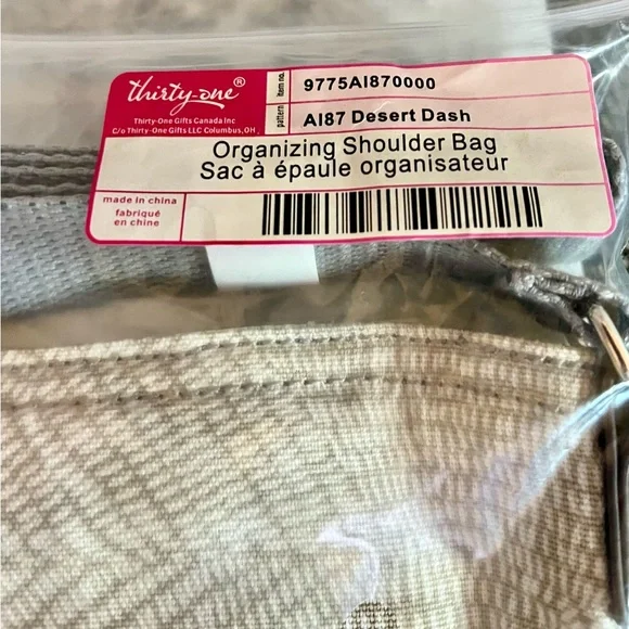 Thirty One Organizing shoulder bag, purse, in desert dash print.  New in bag. - Picture 2 of 4